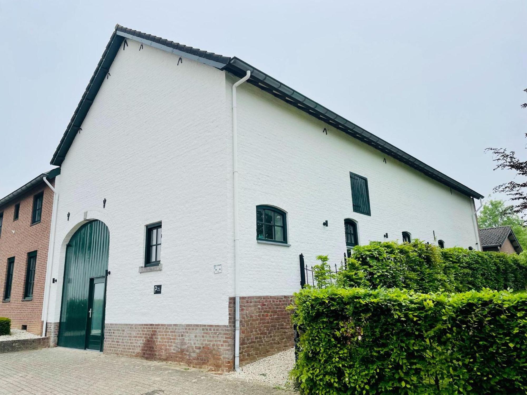 Вилла Attractive Farmhouse In South Limburg With Terrace Klimmen Экстерьер фото